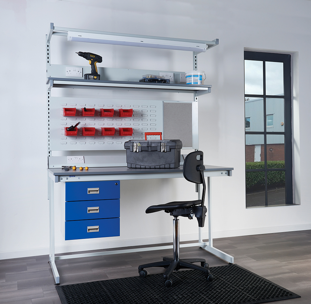 Cantilever workbench